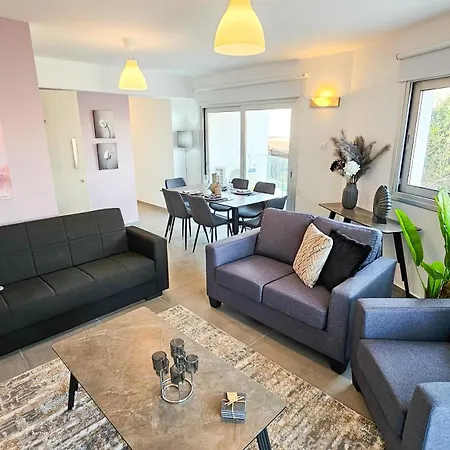 Sealife Citycenter Residences Apartman