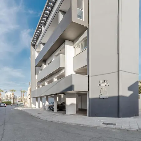 Appartamento Sealife Citycenter Residences Larnaca