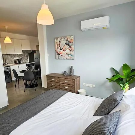 דירה Sealife Citycenter Residences לרנקה