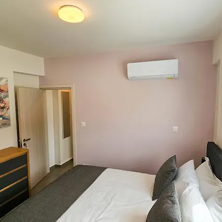 Sealife Citycenter Residences לרנקה